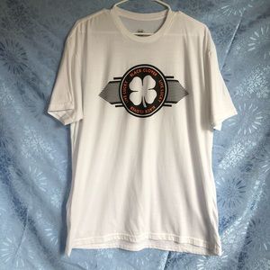 Black Clover men’s t shirt size XL white